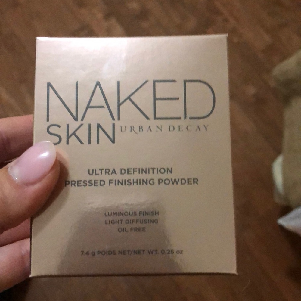 Urban decay finishing powder